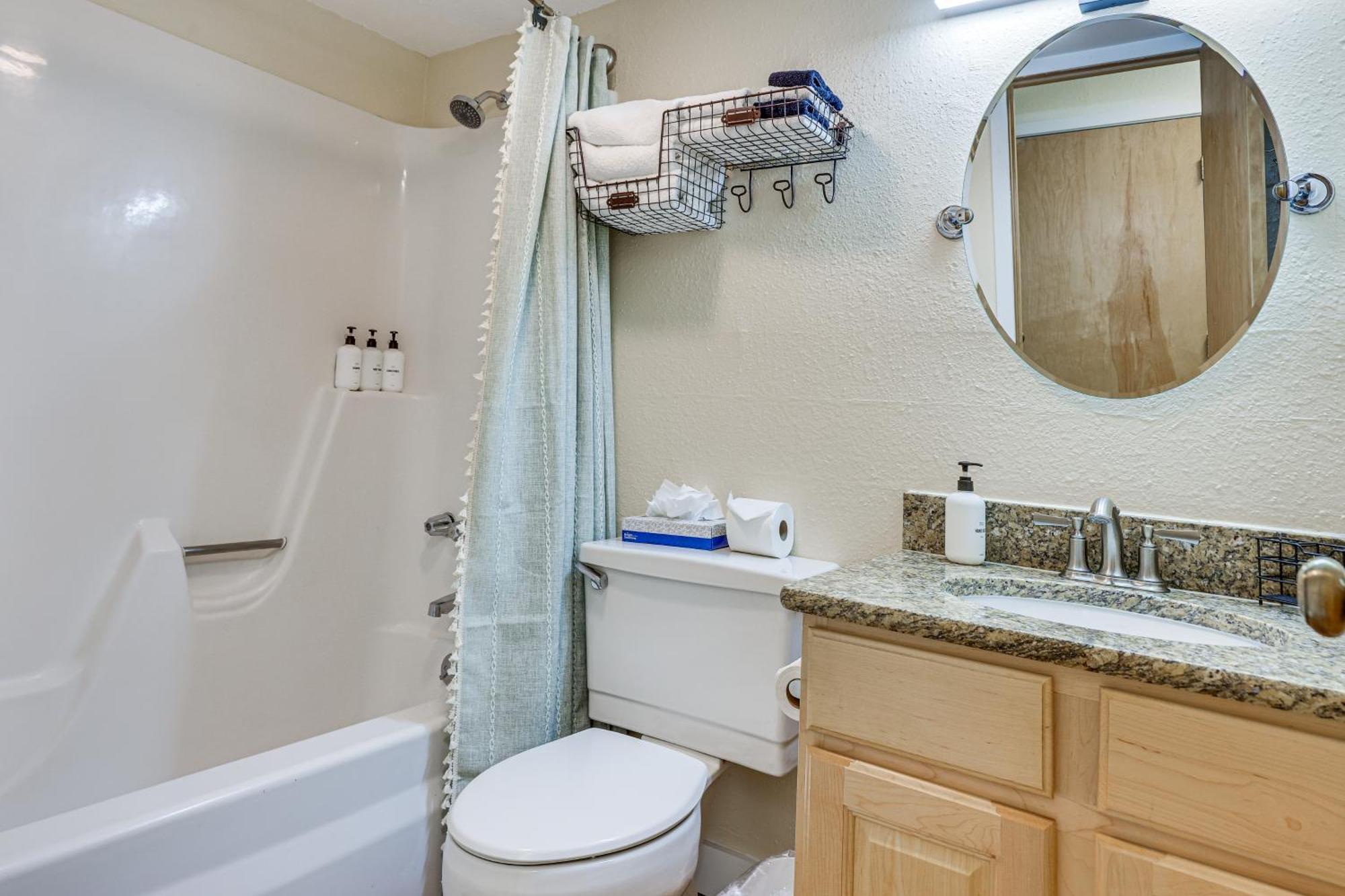 Snowdogs Breck Condo With Fireplace Walk To Lifts ブリッケンリッジ エクステリア 写真