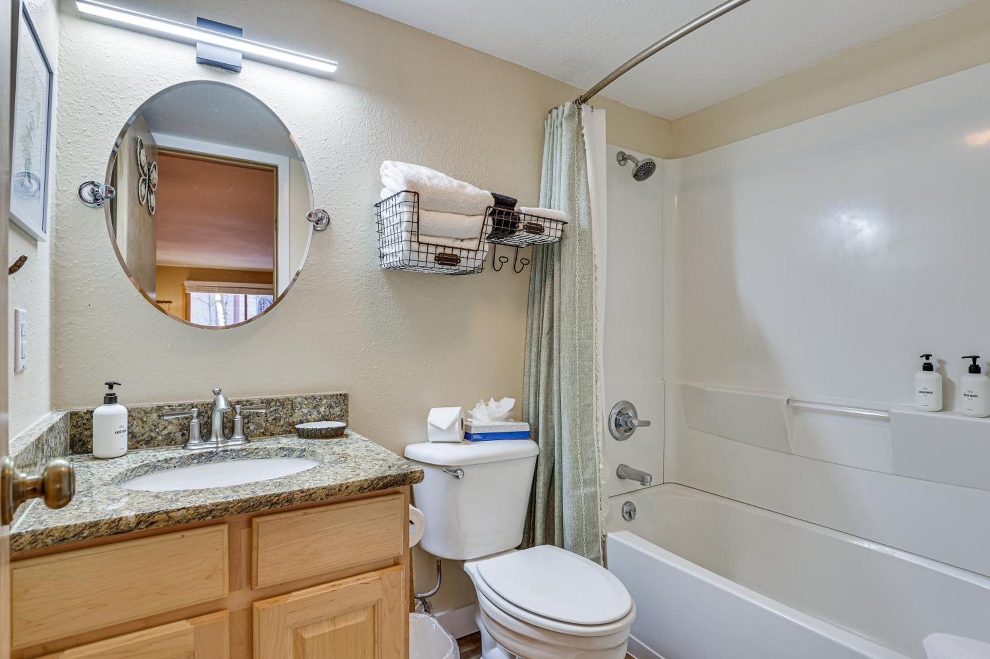 Snowdogs Breck Condo With Fireplace Walk To Lifts ブリッケンリッジ エクステリア 写真