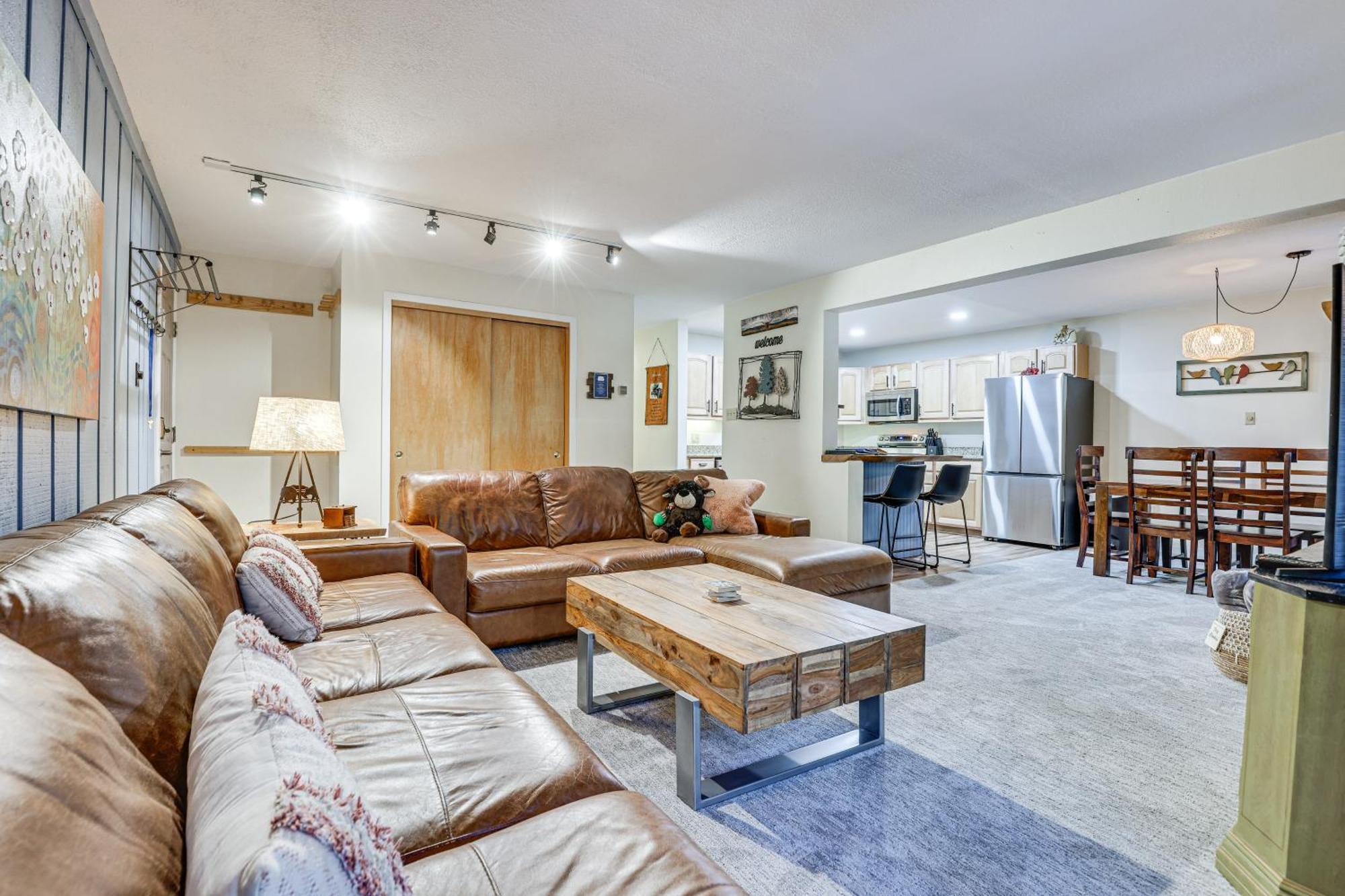 Snowdogs Breck Condo With Fireplace Walk To Lifts ブリッケンリッジ エクステリア 写真